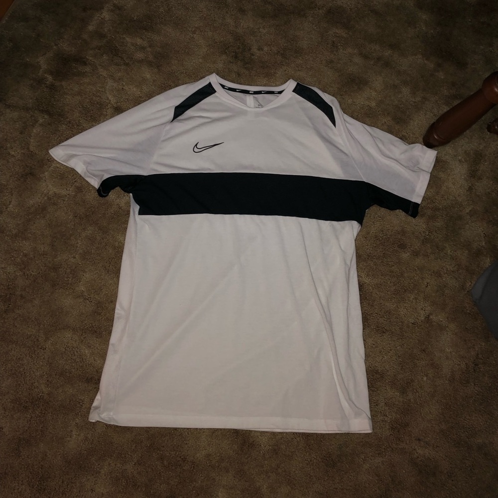 2 Nike T shirts